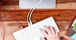 Imagem de: Raspberry Pi 400: Computador compacto e poderoso por apenas US $ 70