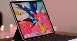 iPad Pro com tela OLED