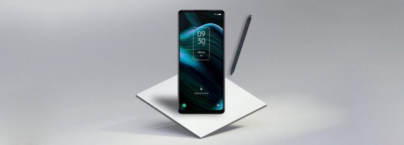 Imagem de: TCL Stylus 5G é lançado com caneta embutida e câmera de 50 MP