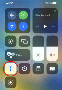 Botão da Lanterna no iOS