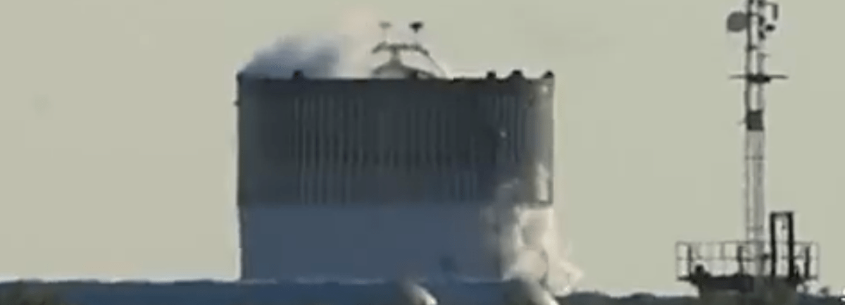 Imagem de: SpaceX explode tanque do foguete Starship no Texas