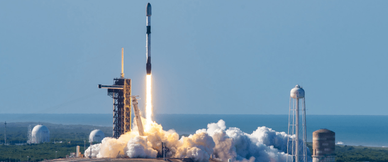 Imagem de: Após acidente com foguete, SpaceX retoma lançamentos neste sábado