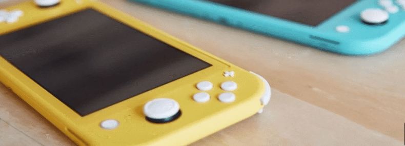 Imagem de: Youtuber mostra Nintendo Switch Lite com tela OLED rodando Zelda