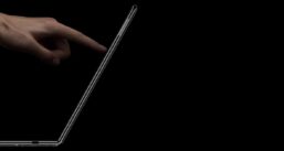 Laptop com tela sensível ao toque