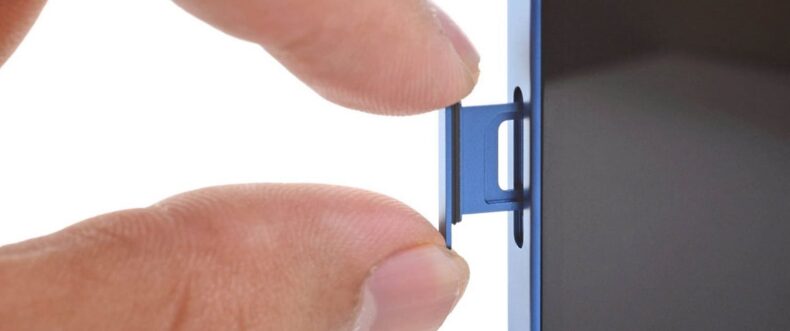 Imagem de: Apple pode lançar iPhone 17 apenas com eSIM na UE e iniciar fim do chip físico