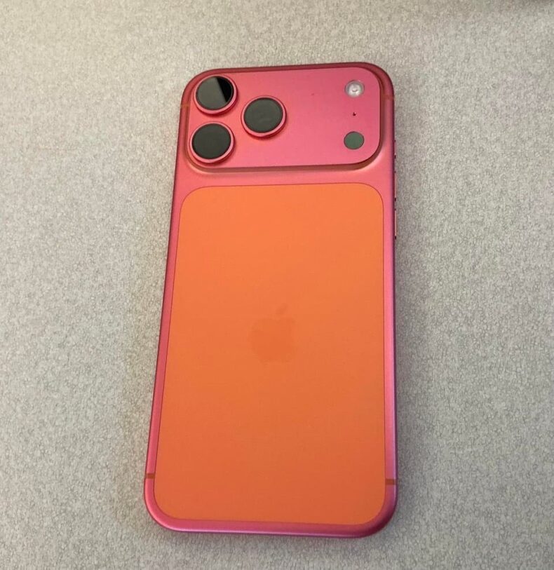 Descolorização do iPhone 17 Pro na parte de trás
