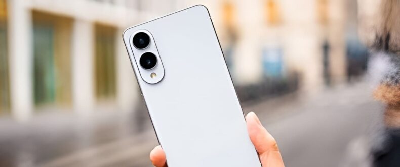 Imagem de: Linha Galaxy S26: dimensões mudam, tela do modelo básico cresce e o Ultra fica mais fino