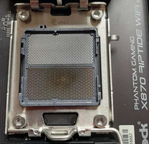 Soquete Ryzen X870 Riptide queimado