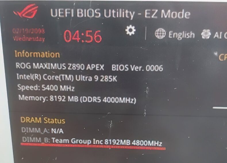 Memória DDR5 8 GB ASUS HUDIMM com um subcanal
