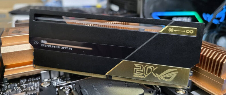 Imagem de: ASUS mostra primeira memória DDR5 ROG rodando a 8800 MT/s