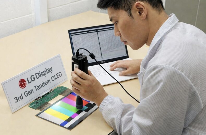 Tandem OLED de 3ª geração