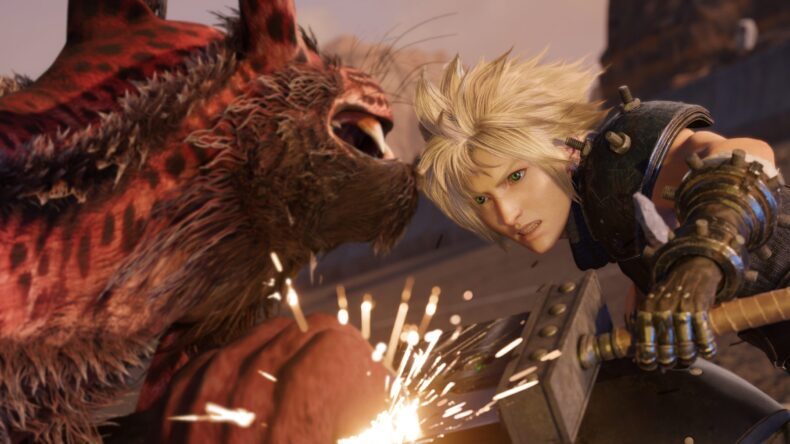 Um personagem de 'Final Fantasy VII Remake' luta contra uma criatura vermelha com chifres usando uma espada grande, enquanto faíscas voam com o impacto.